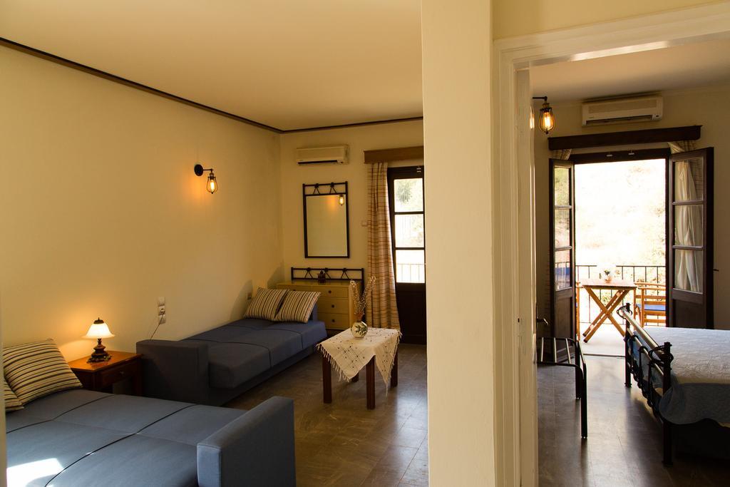 Hotel Porto Potha Telendos エクステリア 写真