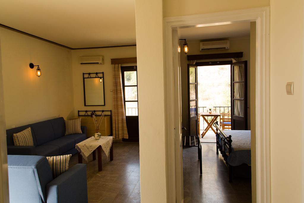 Hotel Porto Potha Telendos エクステリア 写真